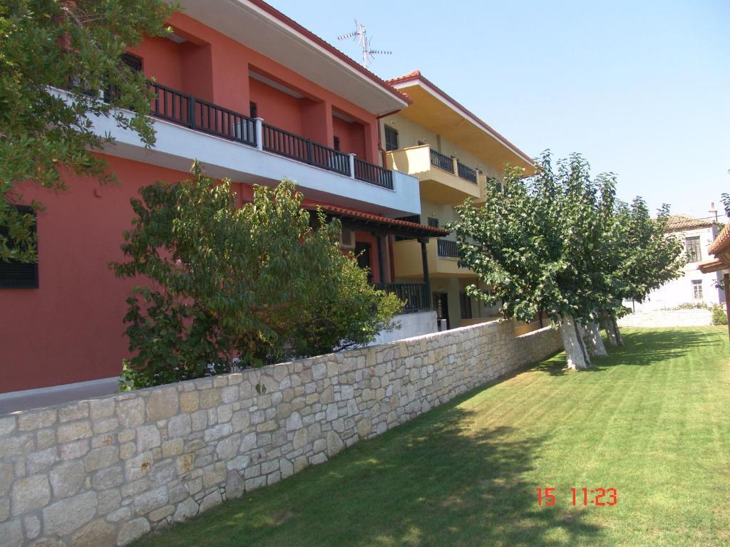 Nikos Apartments Афитос Экстерьер фото